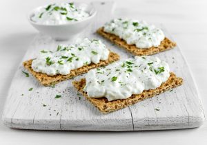 Comment est produit le fromage à la crème